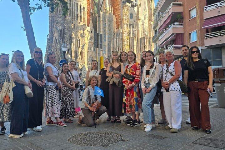 Skip The Line Sagrada Familia Small Group Tour