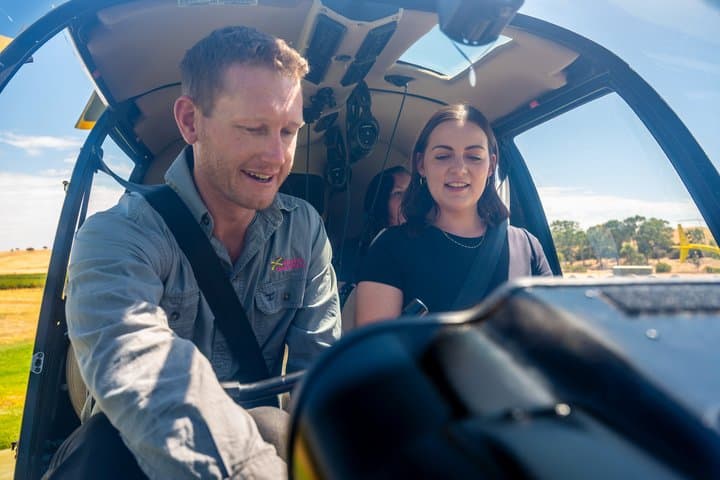 Western Ridge & Valley Floor: 20-Minute Helicopter Flight