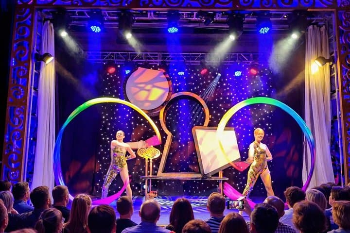 Award Winning Las Vegas-Style Magic Show! Charles Bach Wonders!