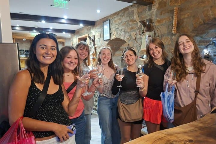 Wine Experience & Tasting Hub