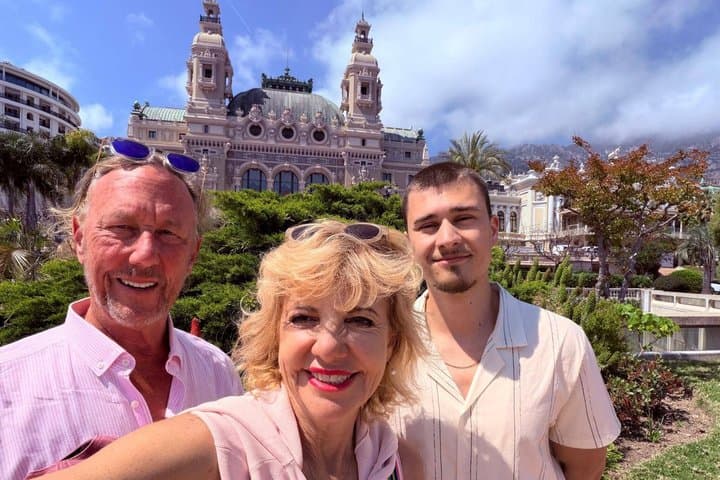 Monaco Like a Local: Private VIP Walking Tour of Casino & Palace