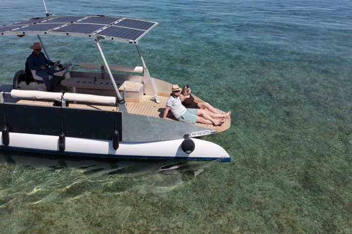 Romantic Private Tour for 2 on your own Solar Powered Boat