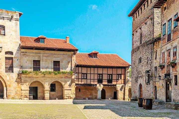 From Oviedo: Excursion to Santander and Santillana del Mar