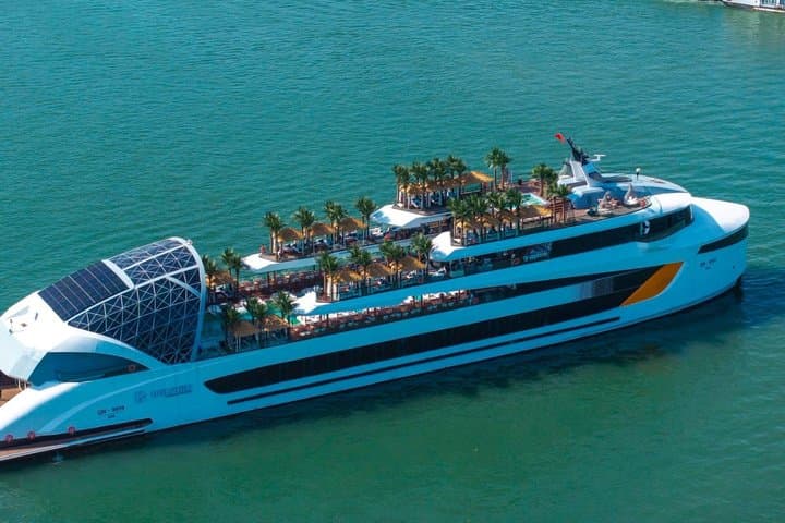 Luxury Halong Bay Day Cruise on Dolphin Cruise