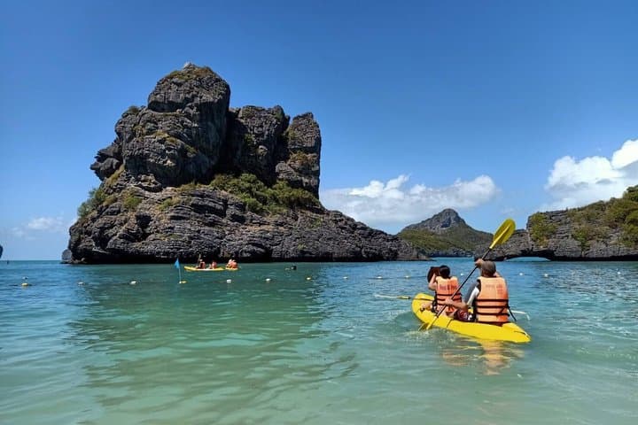 Ang Thong Speedboat Tour from Koh Samui with Kayaking