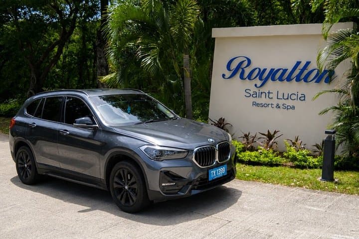 St Lucia: Hewannora (UVF) Private Airport Transfer