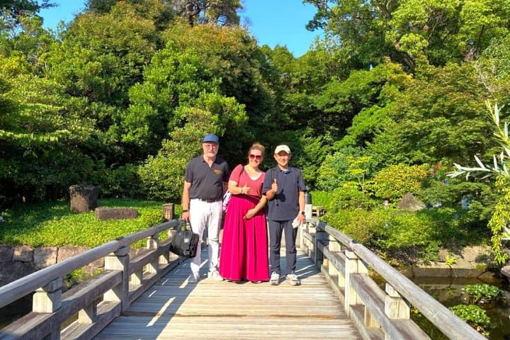 Nagoya: Tokugawa Garden and Nagoya Castle Samurai Heritage Tour