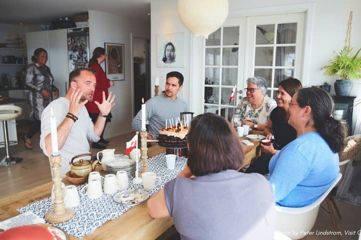 Kaffemik with Locals and Colonial Village Walking Tour