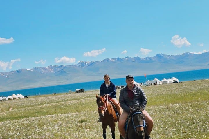 3 days horse back riding to Song-Kul lake whole year round