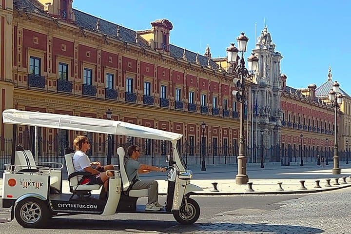 Seville Tuk Tuk Private Discovery Tour & Highlights (1-2 hours)