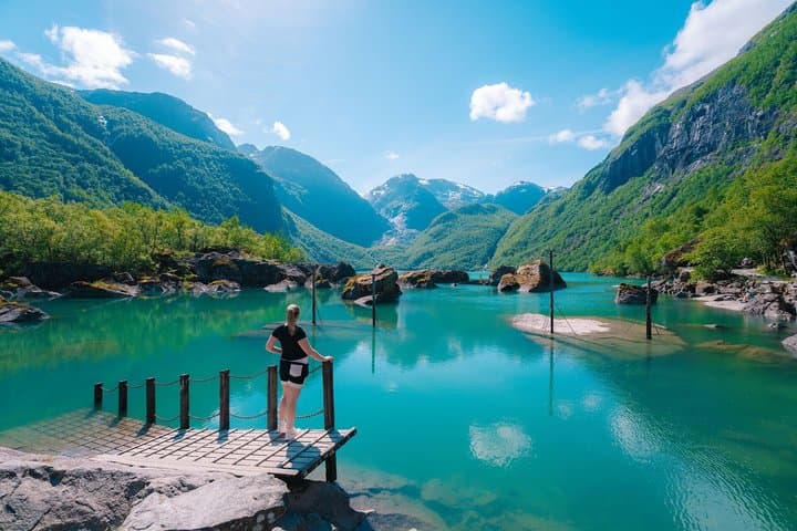 Bergen: Bondhus Glacier Lake & National Park w/Lunch in Rosendal