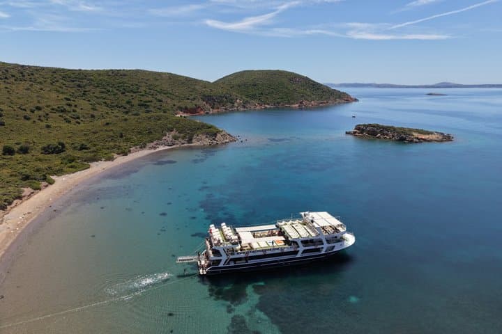 Cesme Boat Tour Hidden Bays Cruise with Swimming Stops