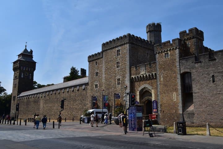 Cardiff Private Half-Day Walking Tour