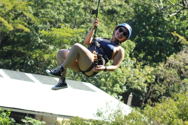 Roatan Combo: Zipline, Monkey & Sloth Sanctuary & Beach Break