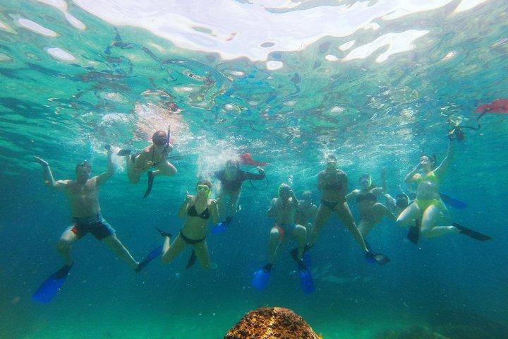 Lands End Luxury Sail and Snorkel Cruise in Cabo San Lucas