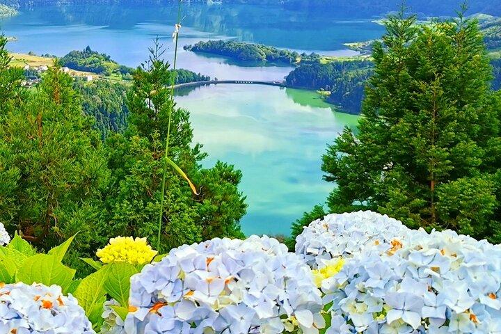 Azores: Shore Excursion Sete Cidades - Blue & Green Twin Crater Lakes