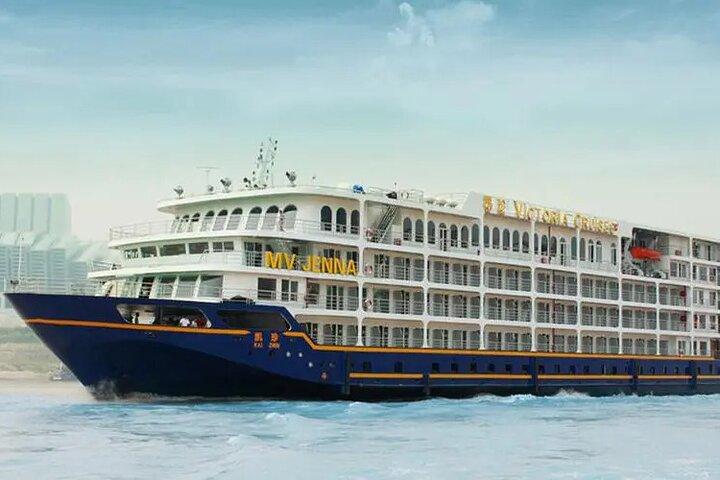 5D4N Yangtze River Cruise:Yichang to Chongqing by Victoria Cruise