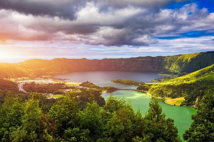Explore São Miguel: 2-Day Tour to West & East Island Highlights