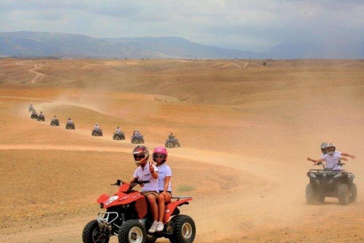 Marrakech: Dinner Show in Agafay Desert with Quad Bike and Camels