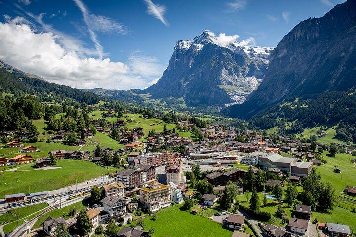 Panoramic Tour to Interlaken Grindelwald and Lauterbrunnen