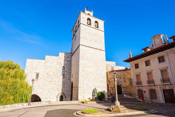 Guided tour in English of the center of Santander