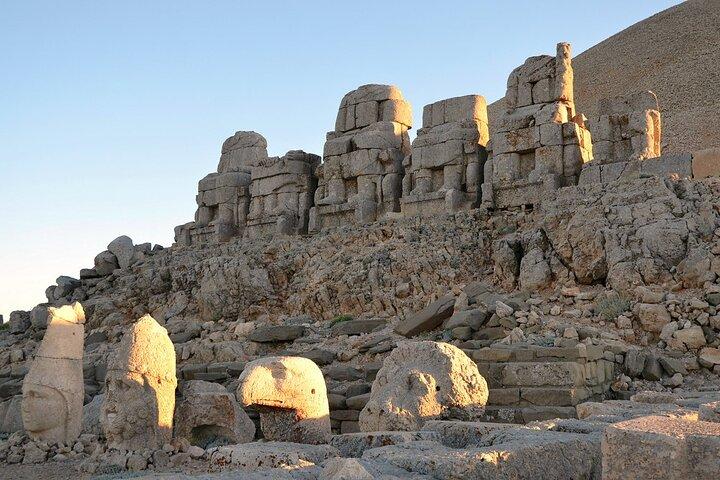 Nemrut Dağı Fast-Track Ticket: Skip the Line, Mt. Nemrut!