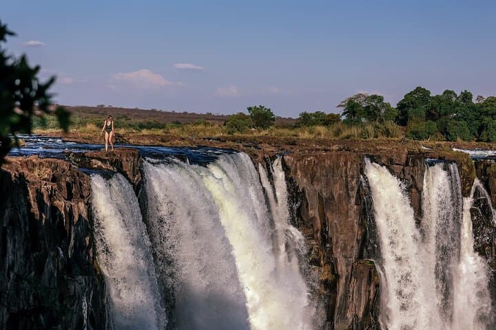 Cataract Island Excursion and Guided Tour