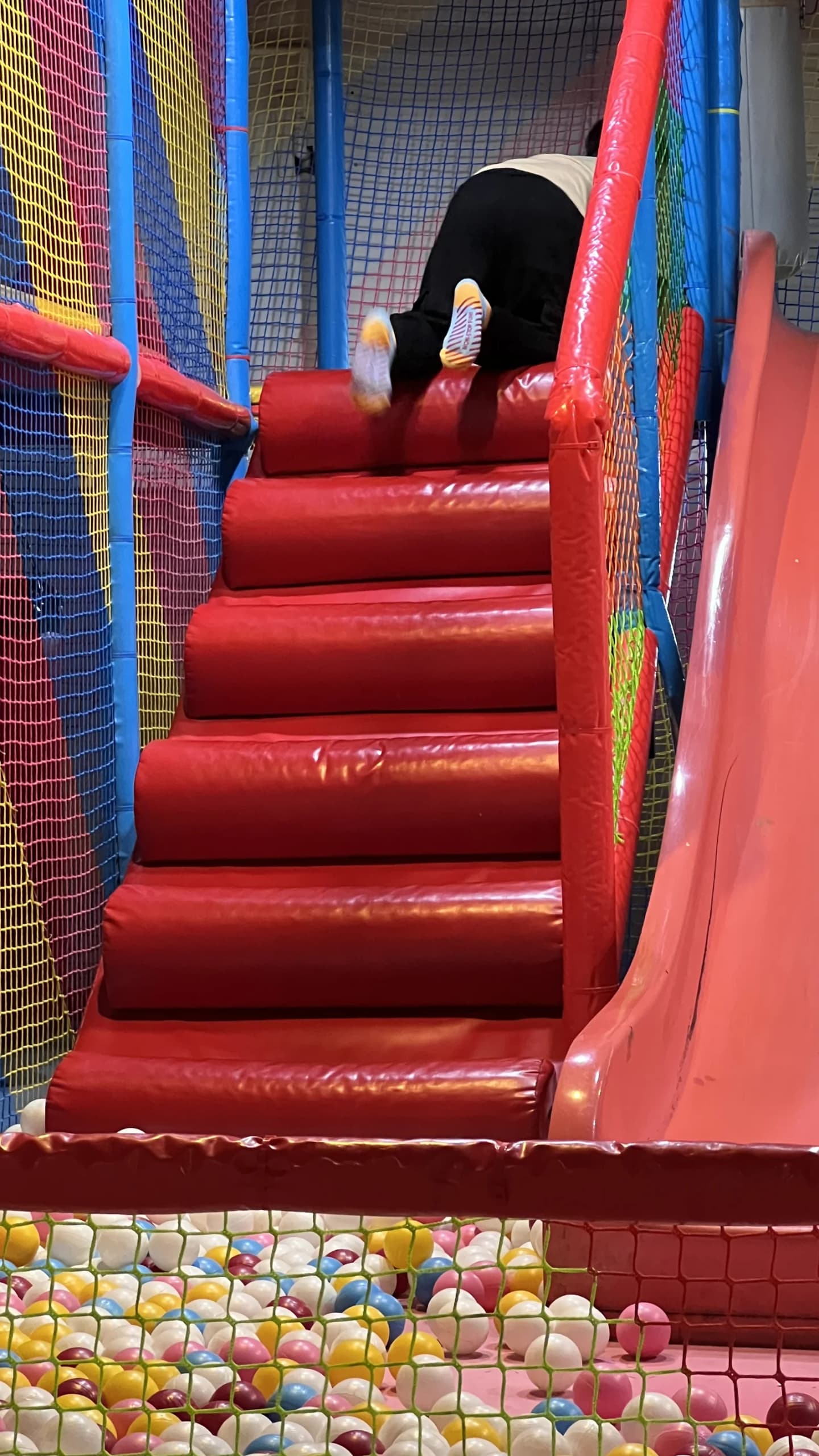 Fast Fun fast fun | Travel Guide | TravelPal